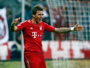 FC Bayern Munich's Mario Mandzukic celebrates a goal during their German Bundesliga first division soccer match against VfB Stuttgart in Munich September 2, 2012.  REUTERS/Michael Dalder (GERMANY - Tags: SPORT SOCCER)   DFL RULES TO LIMIT THE ONLINE USAGE DURING MATCH TIME TO 15 PICTURES PER GAME. IMAGE SEQUENCES TO SIMULATE VIDEO IS NOT ALLOWED AT ANY TIME. FOR FURTHER QUERIES PLEASE CONTACT DFL DIRECTLY AT + 49 69 650050
